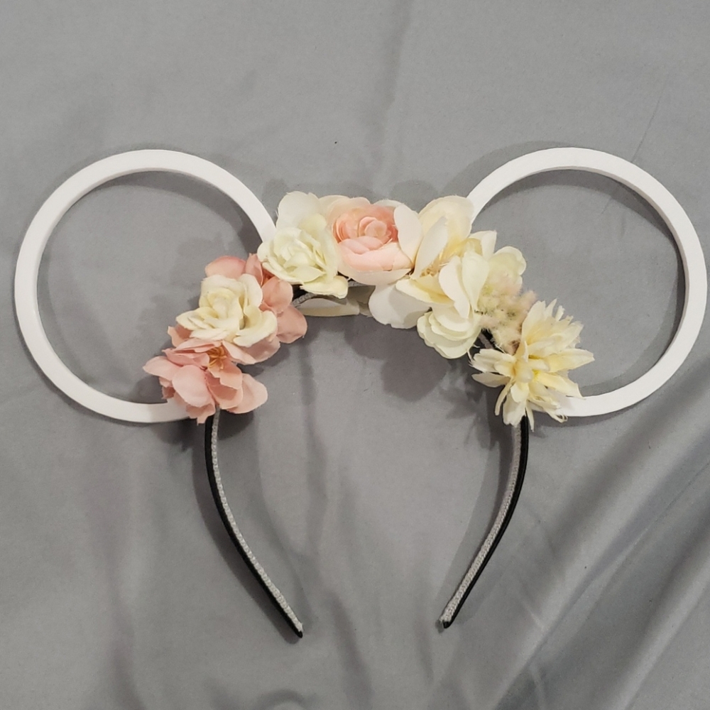 Flower minnie mouse ears